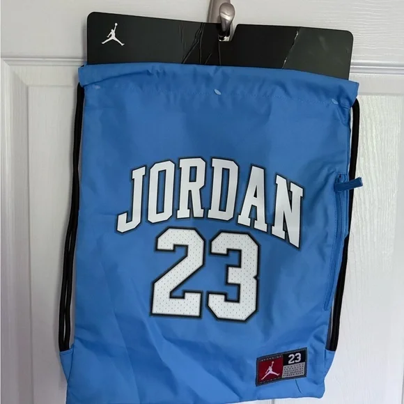 Nike Boys' Air Jordan #23 Tar Heels Jersey Gym Sack Bag University Blue - Picture 6 of 7